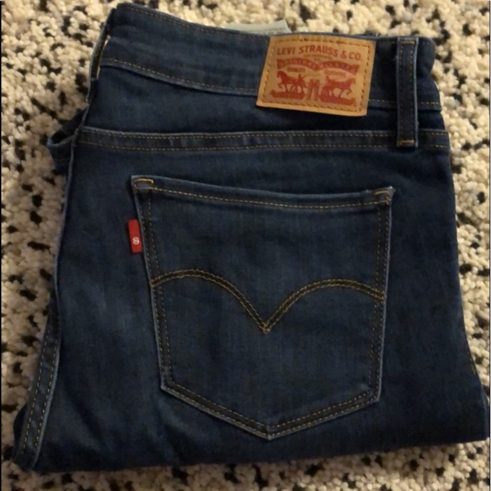 Levi 711 Skinny Jeans